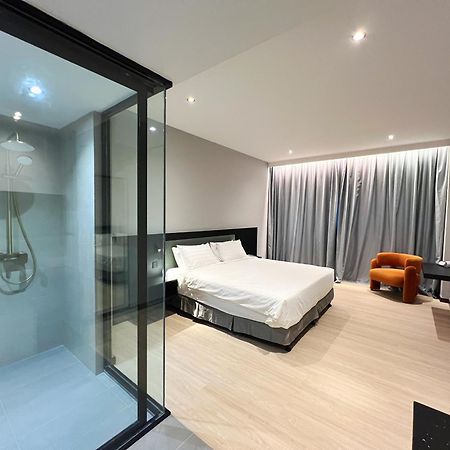 Crystal Crown Hotel Куала Лумпур Екстериор снимка