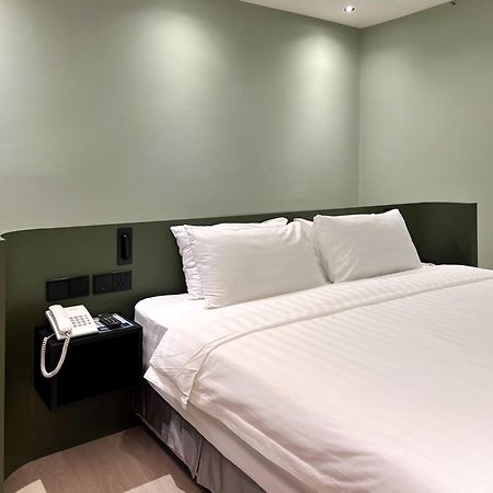 Crystal Crown Hotel Куала Лумпур Екстериор снимка