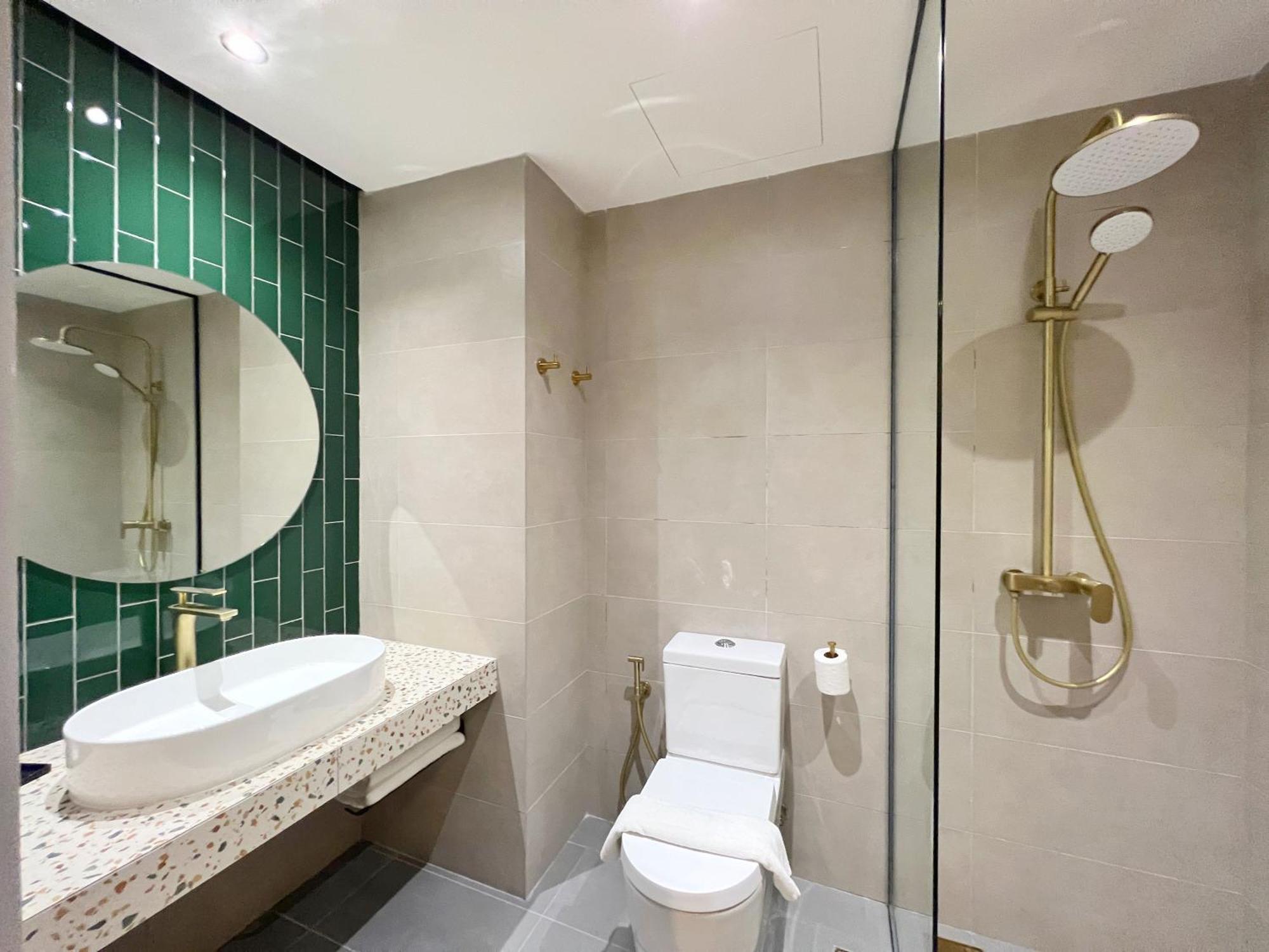 Crystal Crown Hotel Куала Лумпур Екстериор снимка