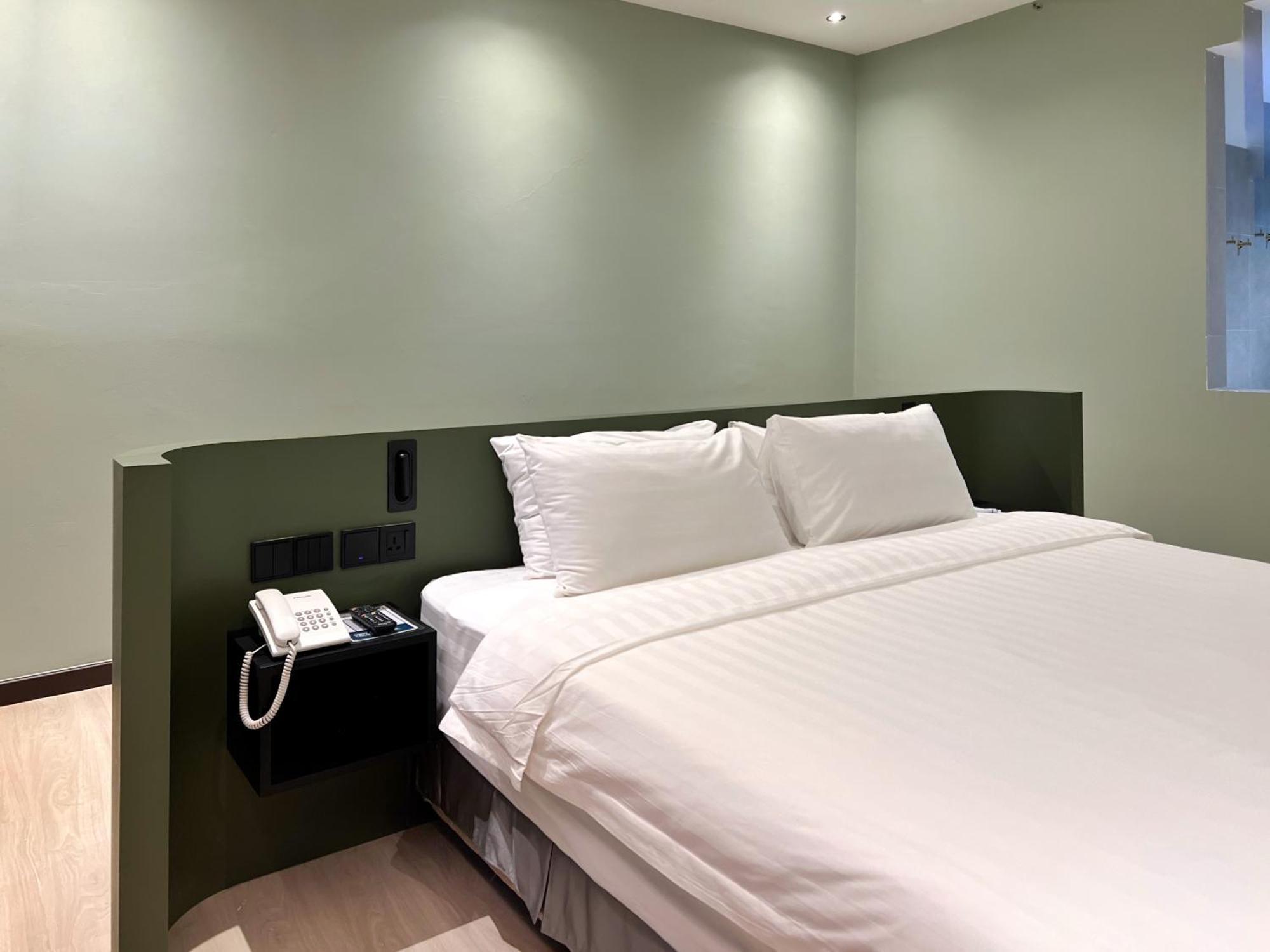 Crystal Crown Hotel Куала Лумпур Екстериор снимка