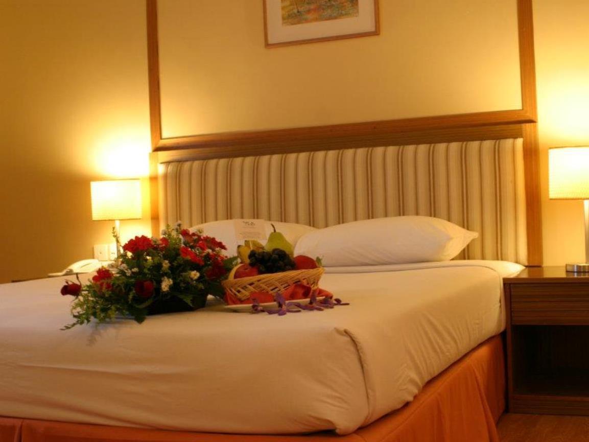 Crystal Crown Hotel Куала Лумпур Екстериор снимка