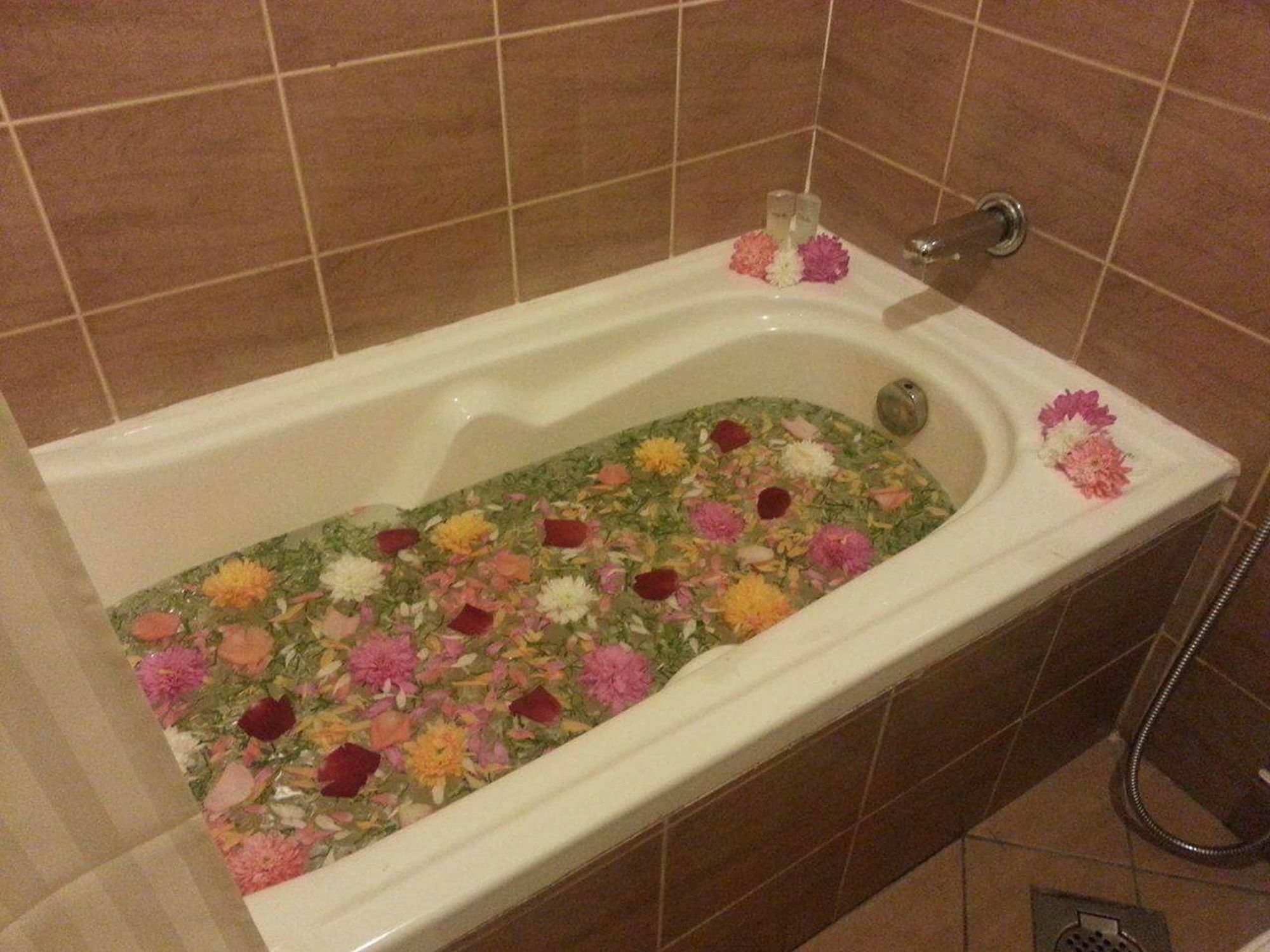 Crystal Crown Hotel Куала Лумпур Екстериор снимка