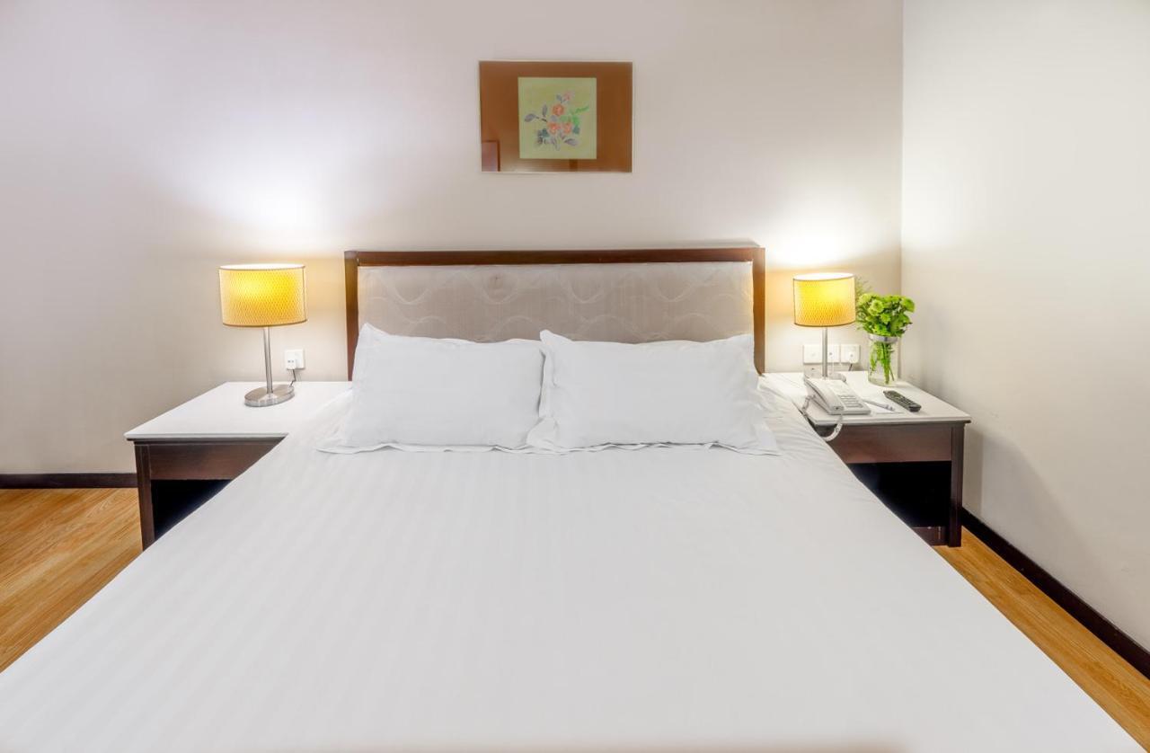 Crystal Crown Hotel Куала Лумпур Екстериор снимка